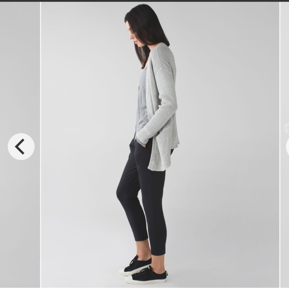 Lululemon Vestigan sz 6